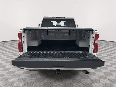 Used 2024 Chevrolet Silverado 3500 LT w/ Convenience Package image 24