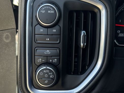 Used 2021 Chevrolet Silverado 2500 LT w/ Fleet Comfort Package AWD/4WD image 21