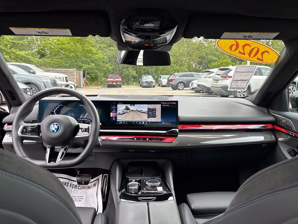 Used 2026 BMW 550e xDrive w/ Premium Package AWD/4WD image 13