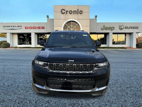 New 2025 Jeep Grand Cherokee L Laredo w/ Luxury Tech Group I image 8
