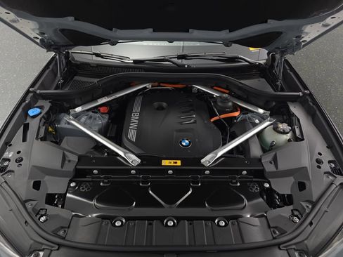 New 2026 BMW X5 xDrive50e image 30