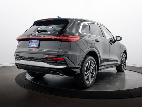 Used 2025 Audi Q5 Premium w/ Convenience Package AWD/4WD image 4