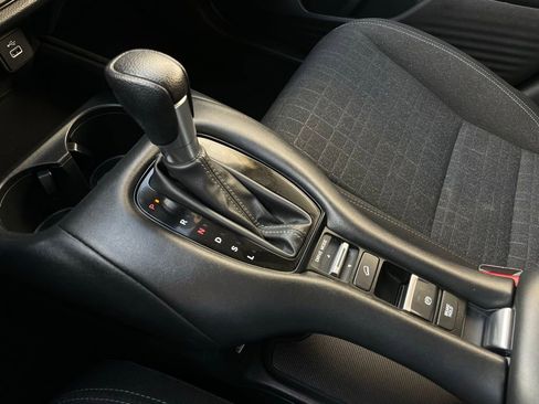 Certified 2023 Honda HR-V LX image 19