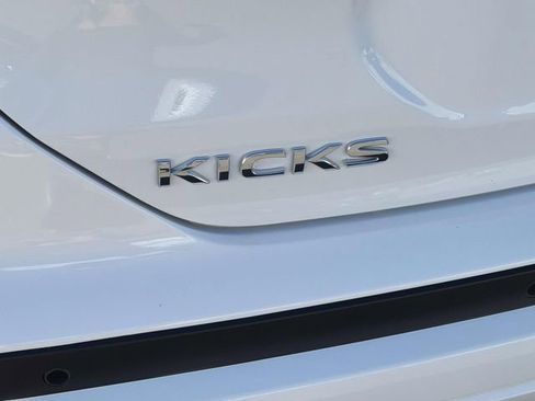 Used 2025 Nissan Kicks Play S image 7