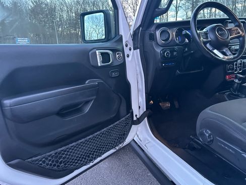 Used 2023 Jeep Wrangler Unlimited Rubicon 4xe w/ Dual Top Group image 24