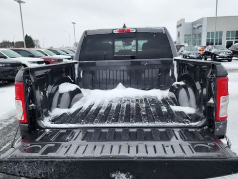 Used 2021 RAM 1500 Big Horn image 8