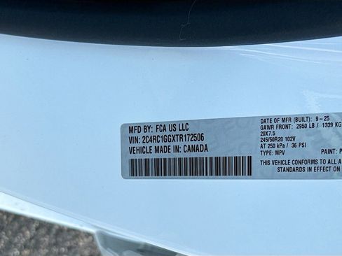 New 2026 Chrysler Pacifica Limited w/ S Appearance Package image 36