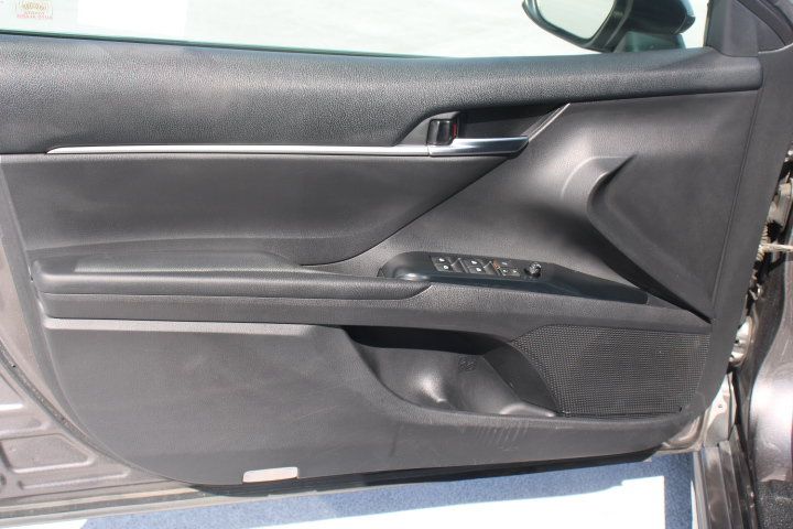 Used 2018 Toyota Camry SE w/ Protection Package (Q2) FWD image 10