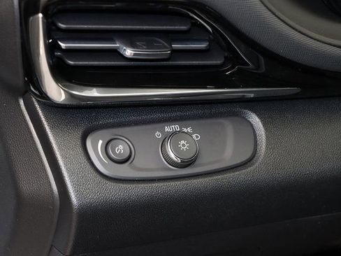 New 2026 Buick Envista Sport Touring image 23