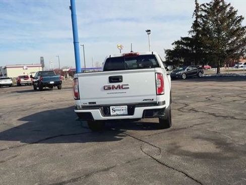 Used 2021 GMC Canyon AT4 image 2