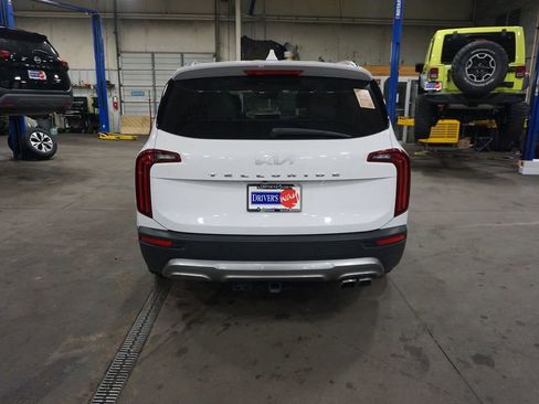 Used 2022 Kia Telluride EX w/ EX Premium Package FWD image 22