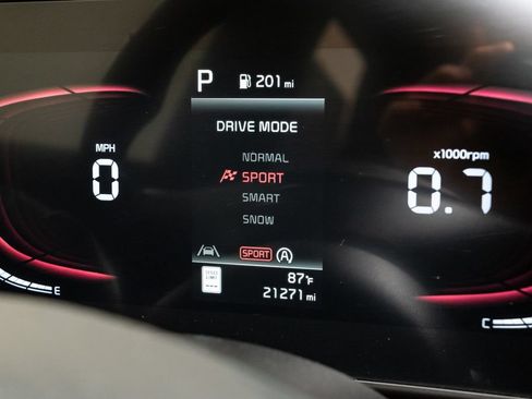 Certified 2023 Kia Sportage X-Line w/ X-Line Premium Package AWD/4WD image 16
