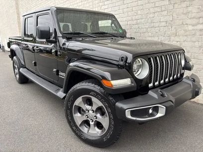 Used 2021 Jeep Gladiator Overland w/ LED Lighting Group
