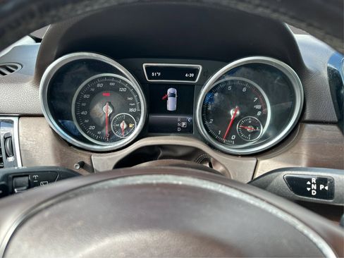 Used 2019 Mercedes-Benz GLE 400 4MATIC w/ Premium 2 Package image 30
