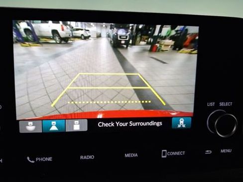 Used 2025 Honda Civic Sport image 25