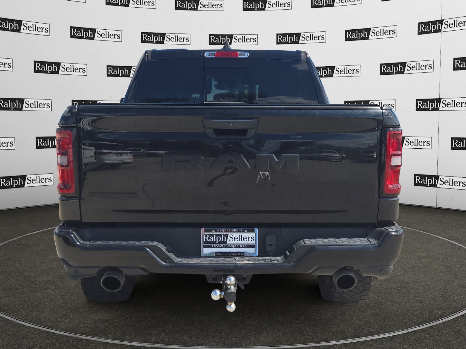 Used 2025 RAM 1500 Big Horn RWD image 5