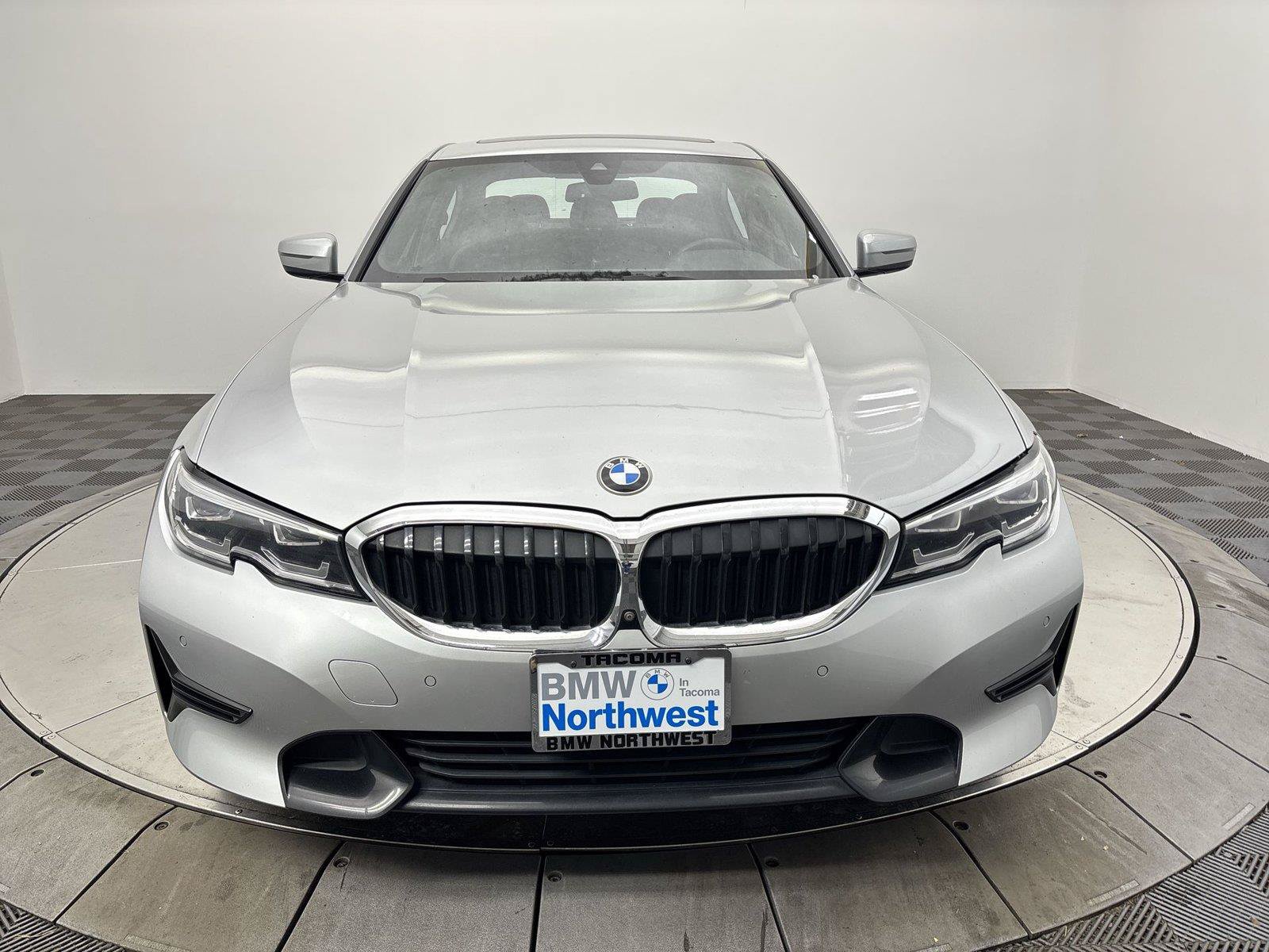 Used 2019 BMW 330i xDrive Sedan w/ Convenience Package AWD/4WD image 14