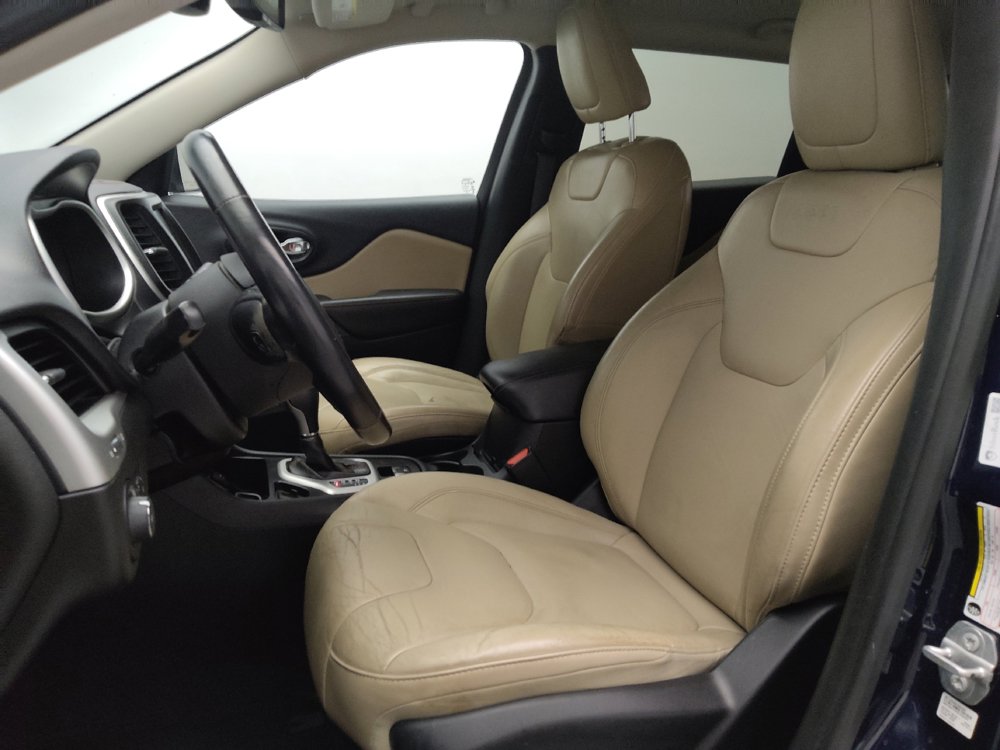 Used 2016 Jeep Cherokee Limited FWD image 17