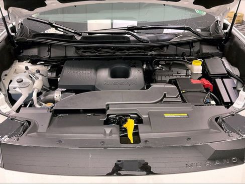 Used 2025 Nissan Murano SL image 11