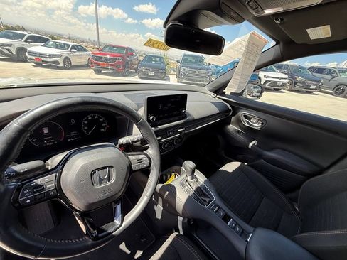 Used 2024 Honda HR-V Sport image 13
