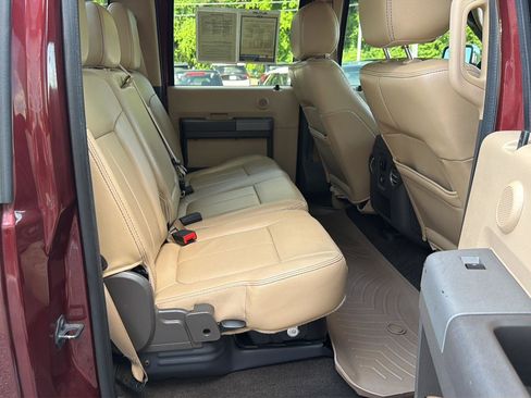 Used 2012 Ford F250 Lariat w/ Lariat Interior Pkg AWD/4WD image 11