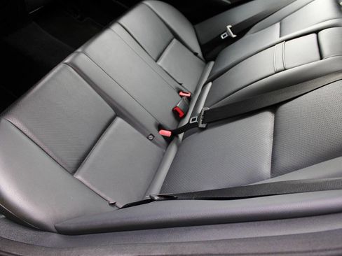 Used 2014 Mercedes-Benz C 300 4MATIC Sedan image 28