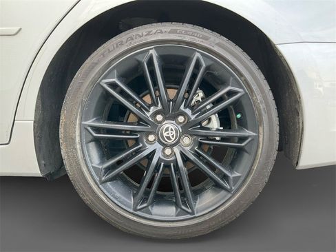 Used 2022 Toyota Avalon XSE image 8