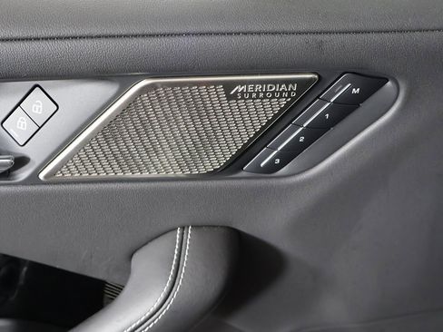 Used 2023 Jaguar I-PACE HSE image 37