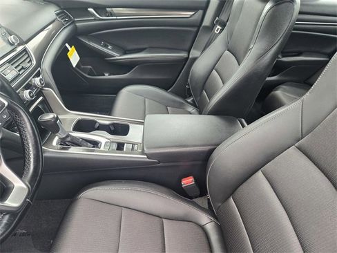 Used 2022 Honda Accord Sport image 12