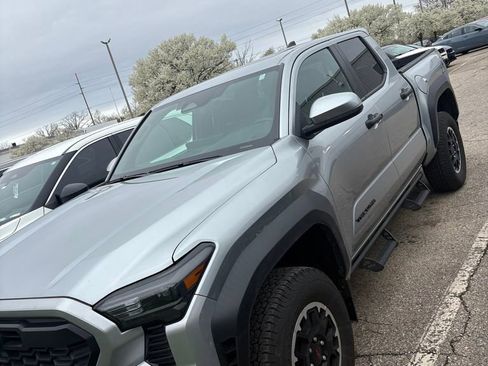 Used 2024 Toyota Tacoma TRD Off-Road w/ TRD Off Road Upgrade Package AWD/4WD image 3