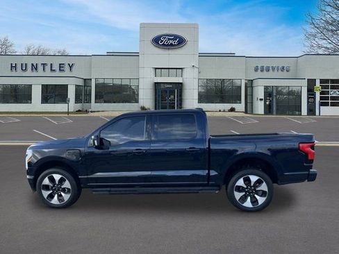 Used 2022 Ford F150 Lightning Platinum image 7