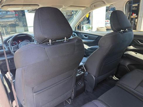 Used 2023 Subaru Ascent Premium w/ Convenience Package AWD/4WD image 38