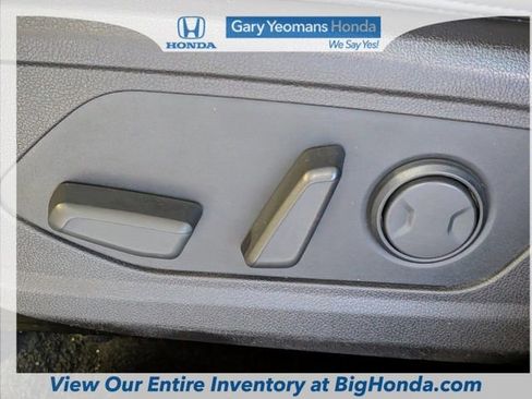 Used 2021 Kia Sorento S FWD image 20