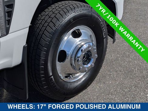 Certified 2023 Ford F350 Platinum w/ FX4 Off-Road Package image 12