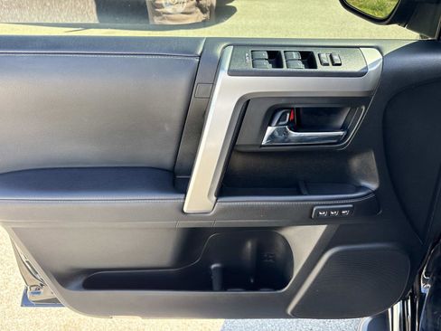 Used 2021 Toyota 4Runner Limited image 12