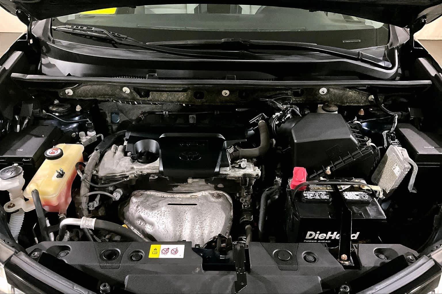 Used 2017 Toyota RAV4 XLE AWD/4WD image 29