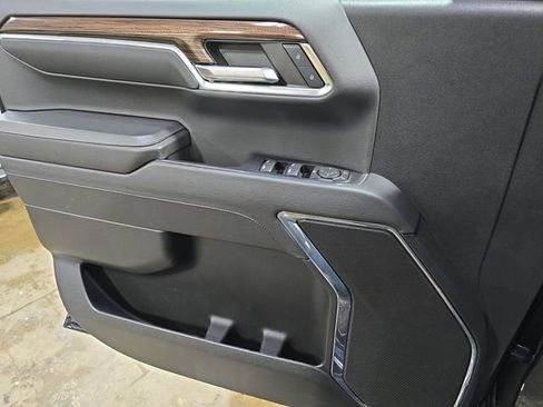 Used 2024 Chevrolet Silverado 1500 RST image 29