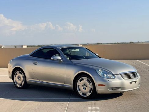 Used 2002 Lexus SC 430 Convertible RWD image 2
