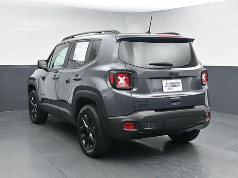 Used 2022 Jeep Renegade Altitude AWD/4WD image 7