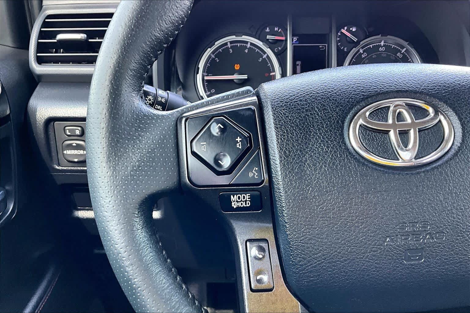 Used 2022 Toyota 4Runner TRD Off-Road Premium w/ TRD Black Wheel Package (TMS) AWD/4WD image 23