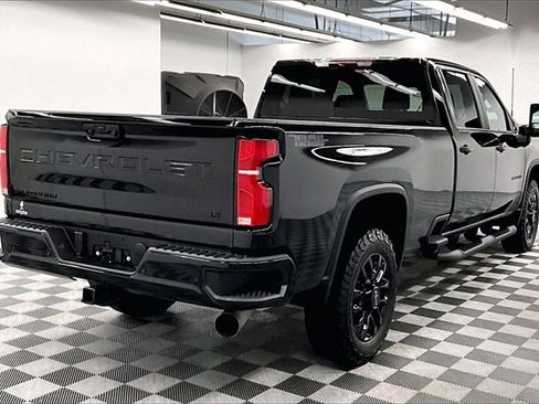 Used 2025 Chevrolet Silverado 2500 LT w/ Trail Boss Package image 12