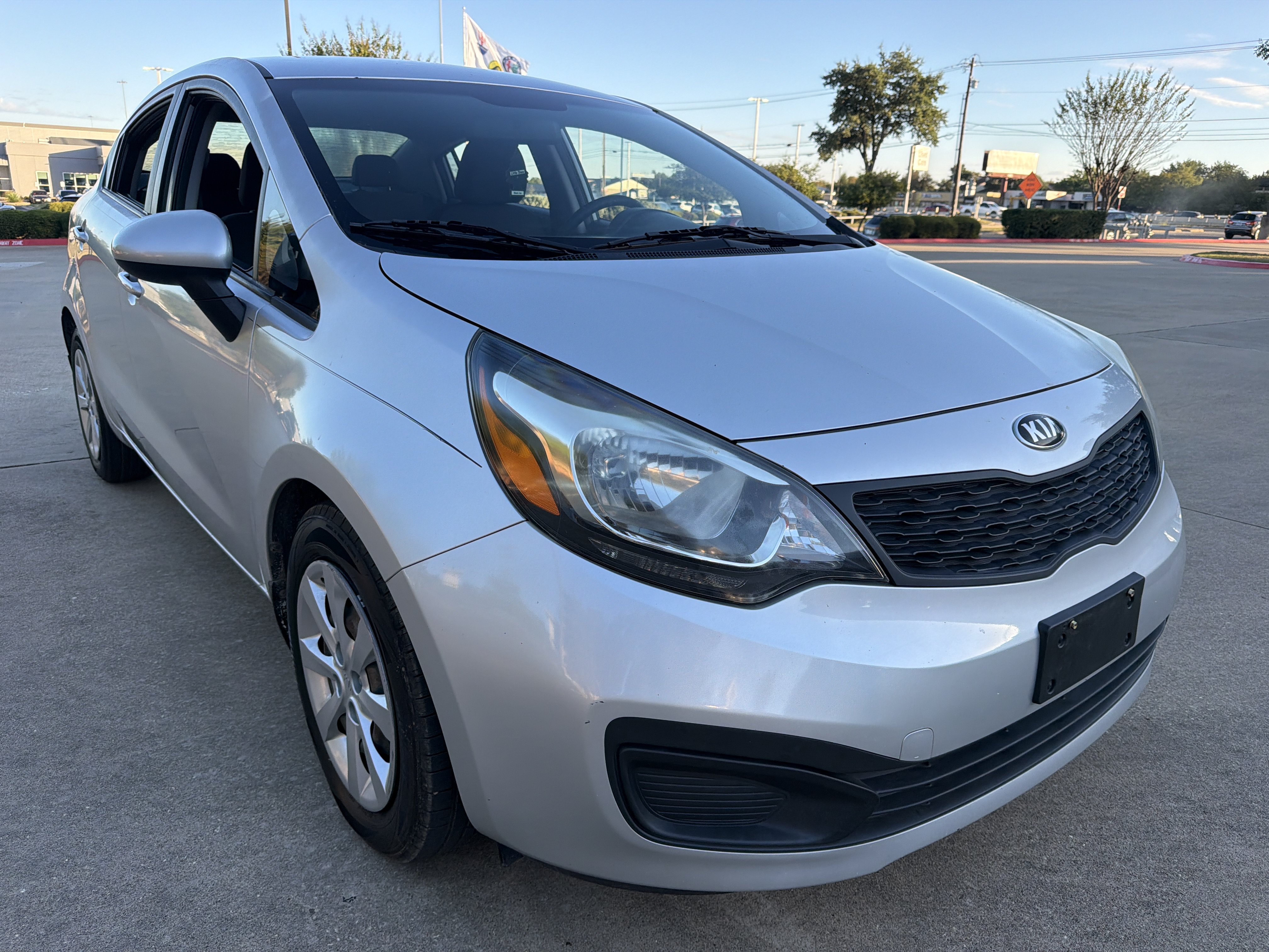 Used 2015 Kia Rio LX w/ Power Package FWD image 1