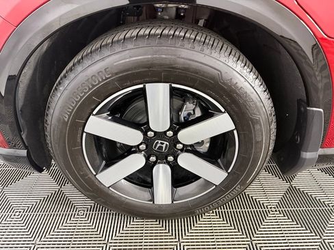 Used 2025 Honda Prologue Touring image 11