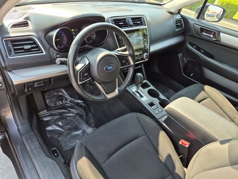 Used 2018 Subaru Outback 2.5i Premium AWD/4WD image 14