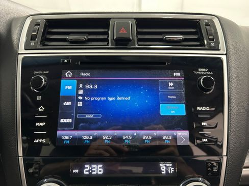 Used 2019 Subaru Outback 3.6R Limited AWD/4WD image 5