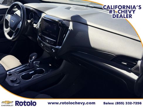Used 2023 Chevrolet Traverse LT AWD/4WD image 7