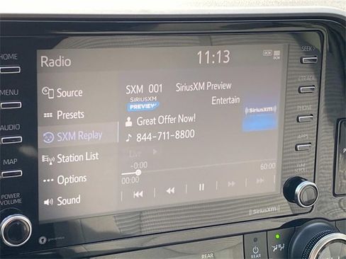 Used 2020 Toyota Highlander L w/ Phone Cable & Charge Package image 24