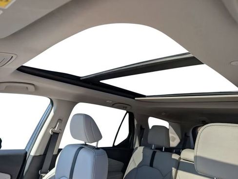 New 2026 Honda Pilot Touring image 19