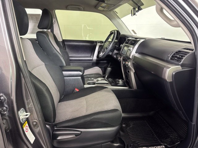 Used 2019 Toyota 4Runner SR5 AWD/4WD image 4