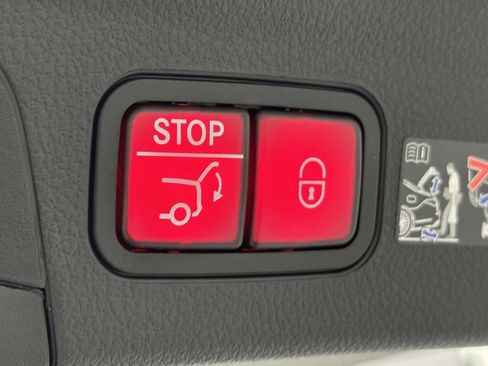 New 2026 Mercedes-Benz GLE 350 4MATIC image 17